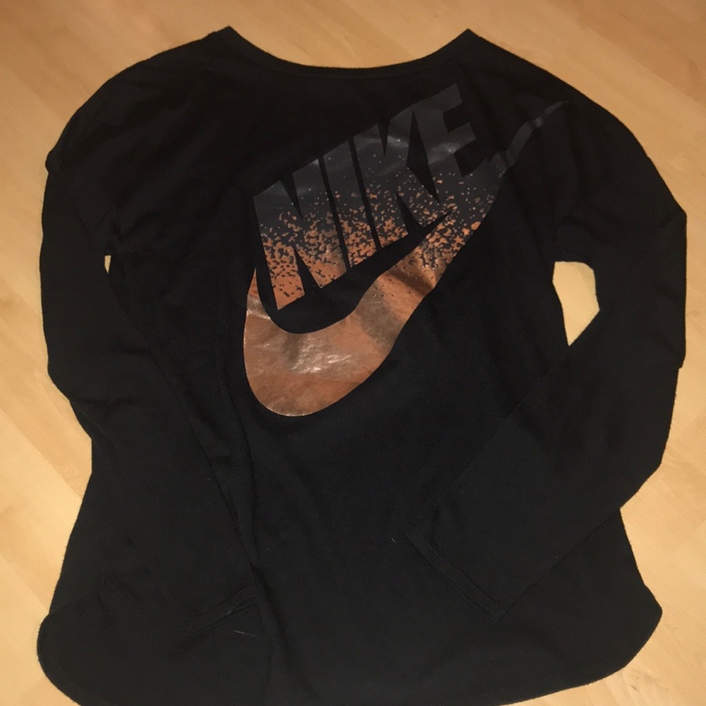 kids nike long sleeve.
